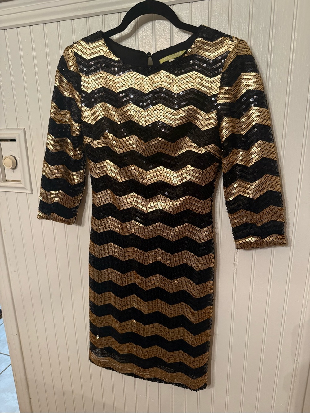 Gianni Bini Chevron Sequin Small Minidress - Picture 1 of 5